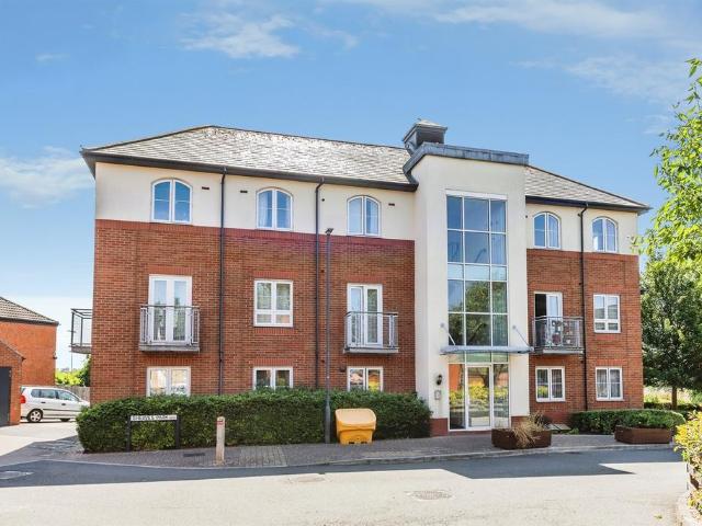 Flat for sale in Feckenham, City Of Bristol