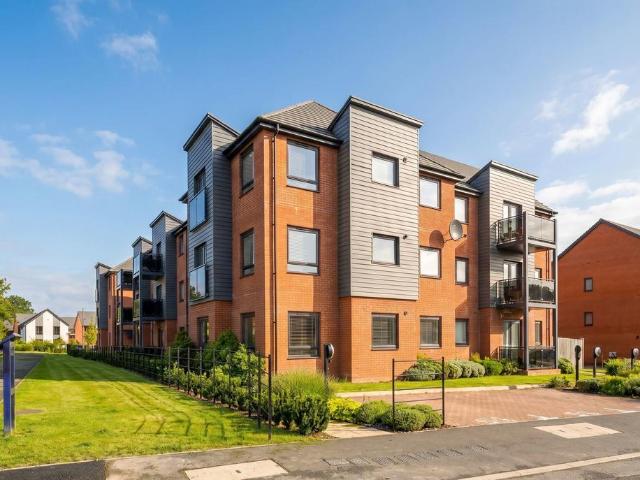 Flat for sale in Shirley, West Midlands