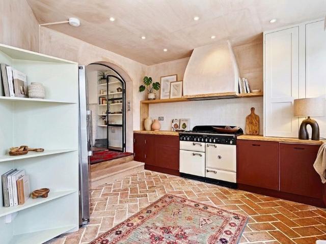 Flat for sale in Cross In Hand, East Sussex