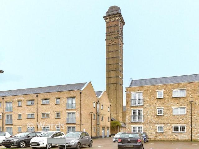 Flat for sale in Sutton-at-Hone and Hawley, Monks Orchard