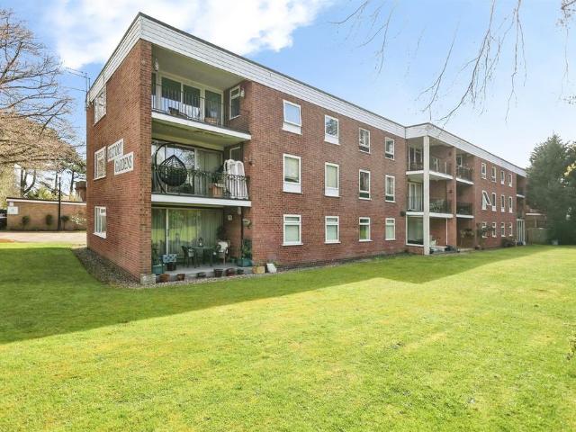 Flat for sale in Castle Bromwich, West Midlands