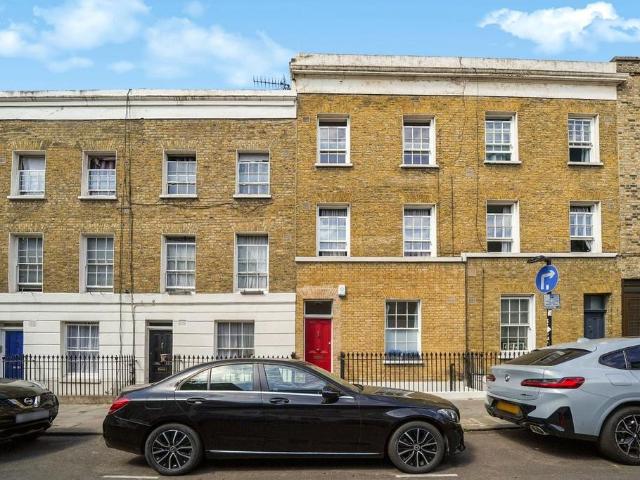 Flat for sale in Barnsbury, Greater London