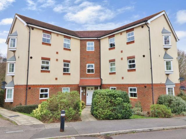 Flat for sale in Hedge End, Helford