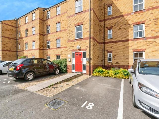 Flat for sale in Grantham, Barholm