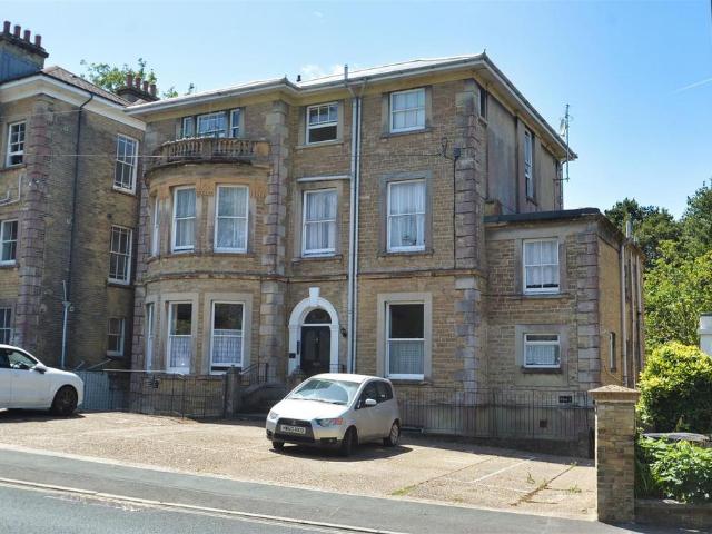 Flat for sale in Elmfield, Ryde