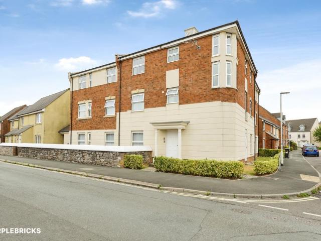 Flat for sale in Crownhill, Plymouth