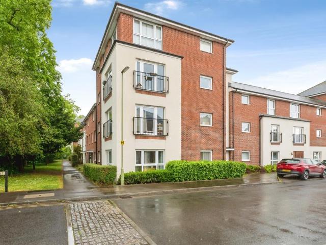 Flat for sale in Maybush, City Of Southampton