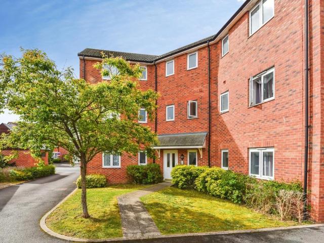 Flat for sale in Melksham, Wiltshire
