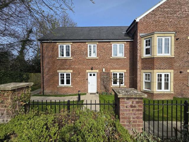Flat for sale in Hexham, North East