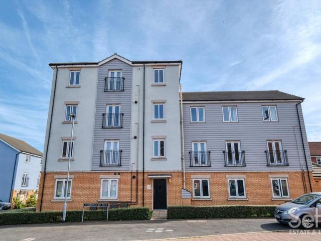 Flat for sale in Queen's Hills, South Norfolk