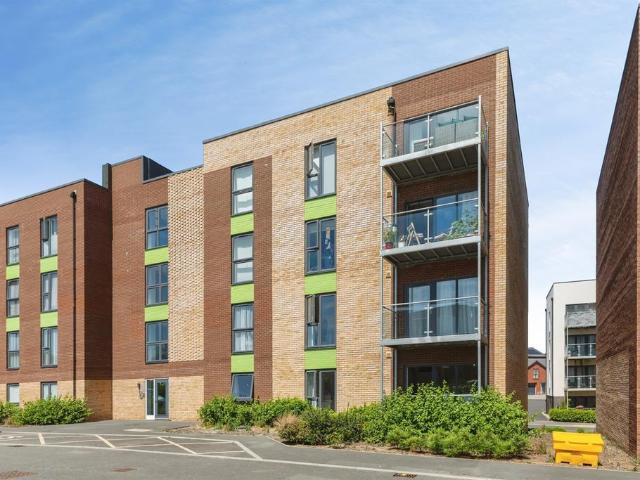 Flat for sale in Stoke Gifford, South Gloucestershire