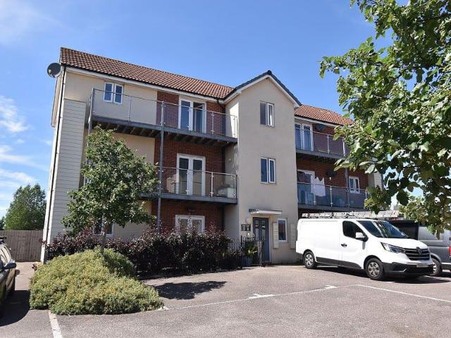 Flat for sale in Watergate, Devon