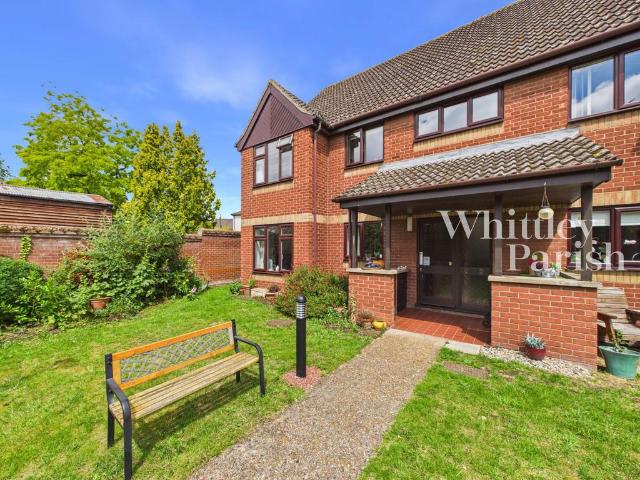 Flat for sale in Diss, Burgh St Peter