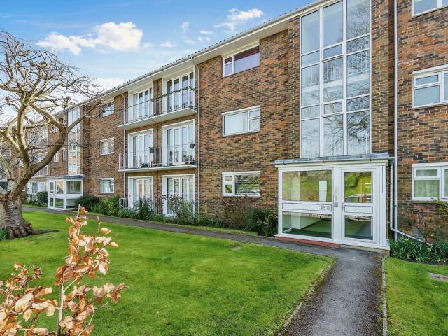Flat for sale in Chichester, Littlecote