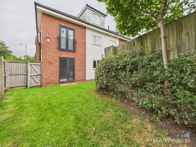 Flat for sale in Bebington, Lower Bebington