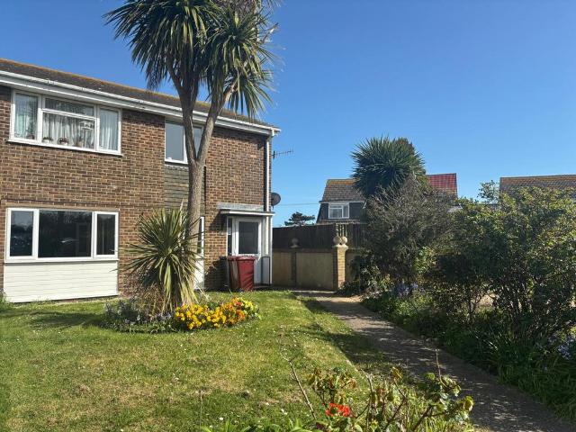 Flat for sale in Littlecote, West Sussex