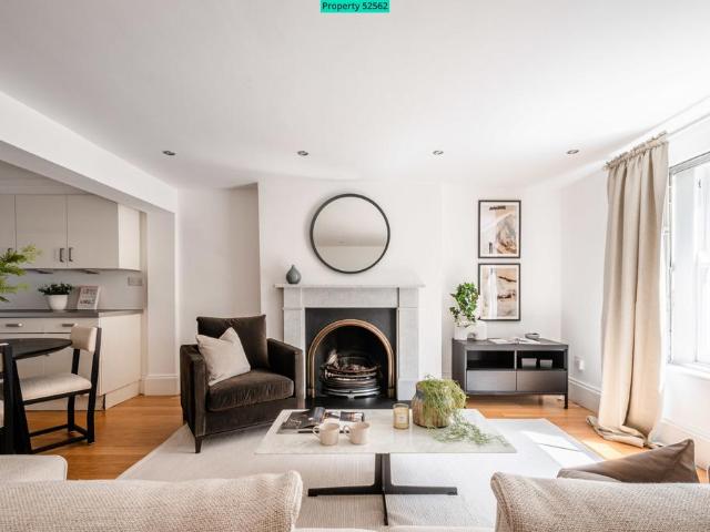 Flat for sale in Angel, Greater London