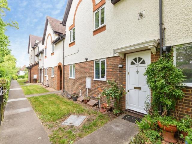 Flat for sale in Jackmans Estate, Letchworth