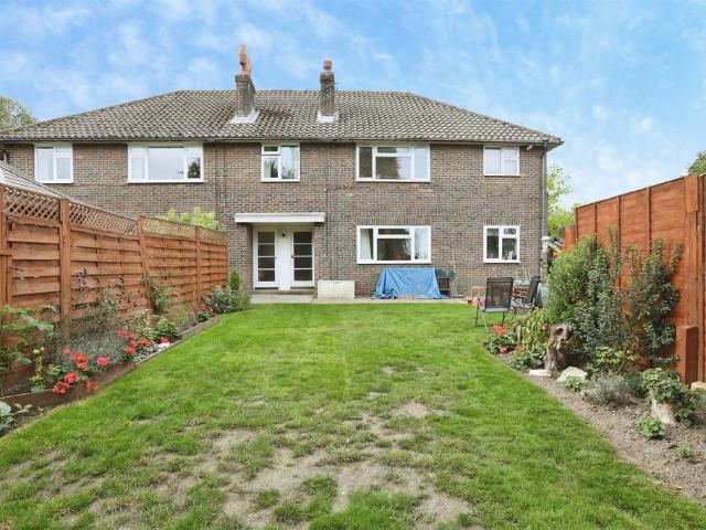 Flat for sale in Royal Tunbridge Wells, Tunbridge Wells