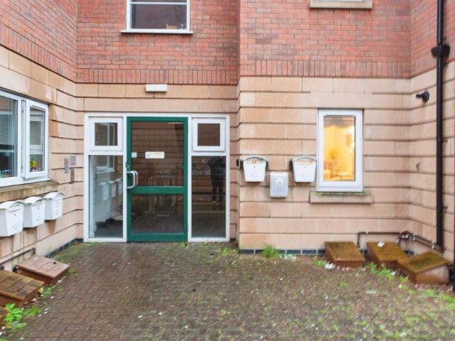 Flat for sale in Galley Hill, Ashby De La Launde