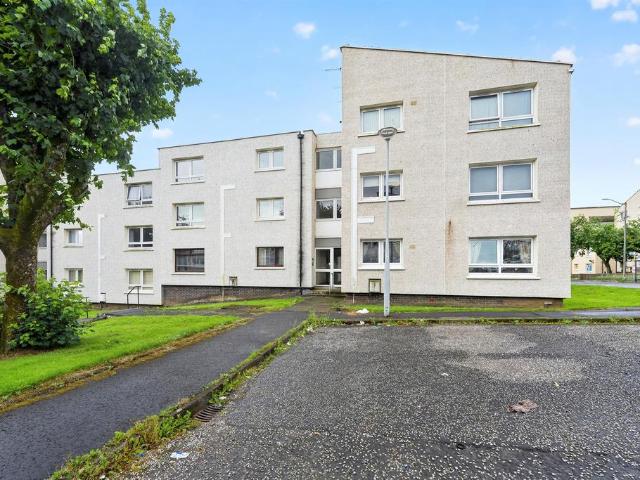 Flat for sale in Townholm, Crookedholm