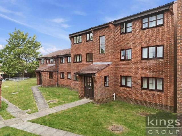 Flat for sale in North Springfield, Chelmsford