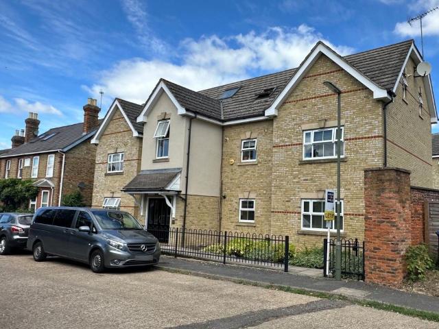 Flat for sale in Row Town, Surrey