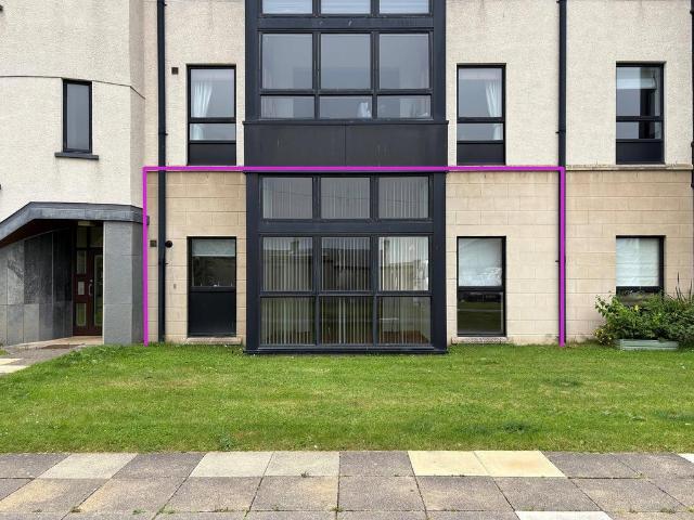 Flat for sale in Thurso, Scotland
