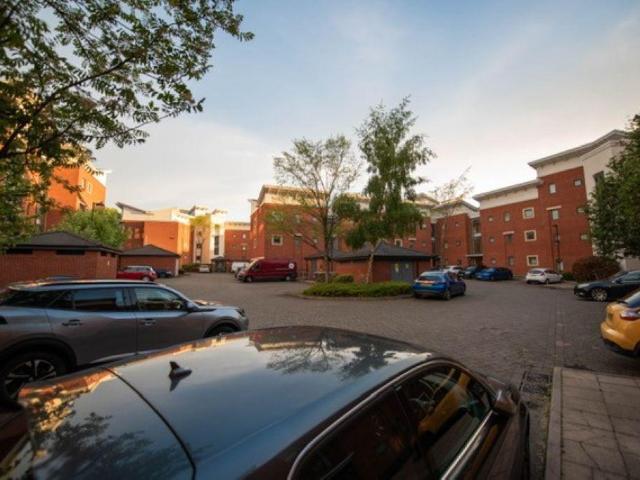 Flat for sale in Bilston, Wolverhampton