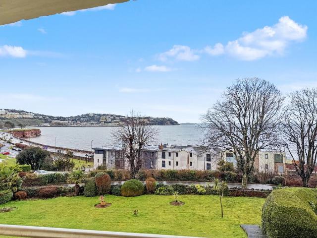 Flat for sale in Livermead