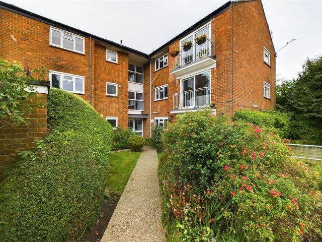 Flat for sale in North End, Mid Sussex