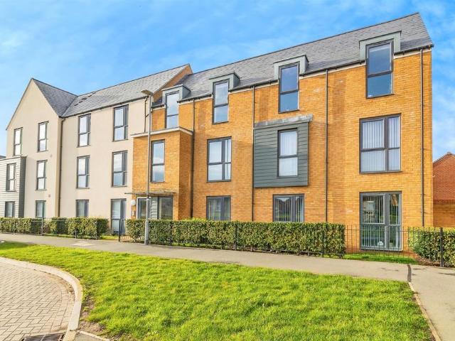 Flat for sale in Broughton Gate, Monkston Park