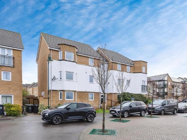 Flat for sale in Hampton Hargate, Peterborough