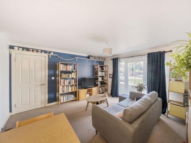 Flat for sale in The Slade, Oxfordshire