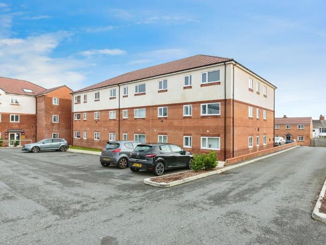 Flat for sale in Claremont, Blackpool