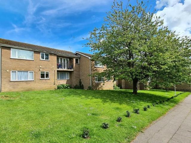 Flat for sale in Brackley, Northamptonshire