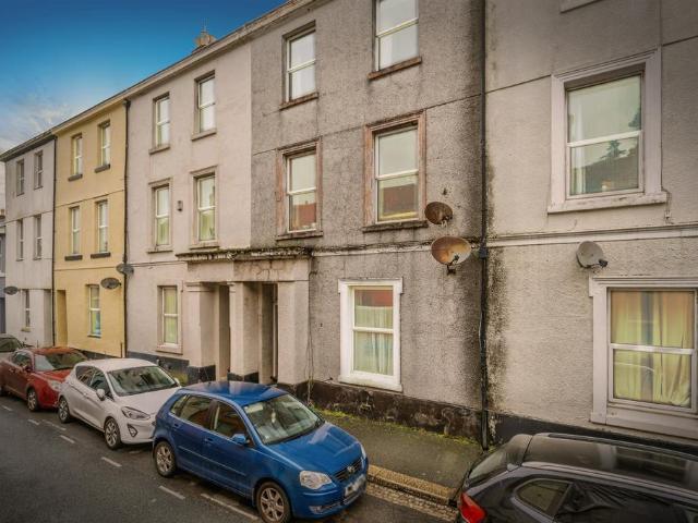 Flat for sale in Greenbank, Mount Wise