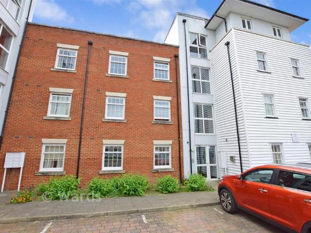 Flat for sale in Barracks, The Bridge