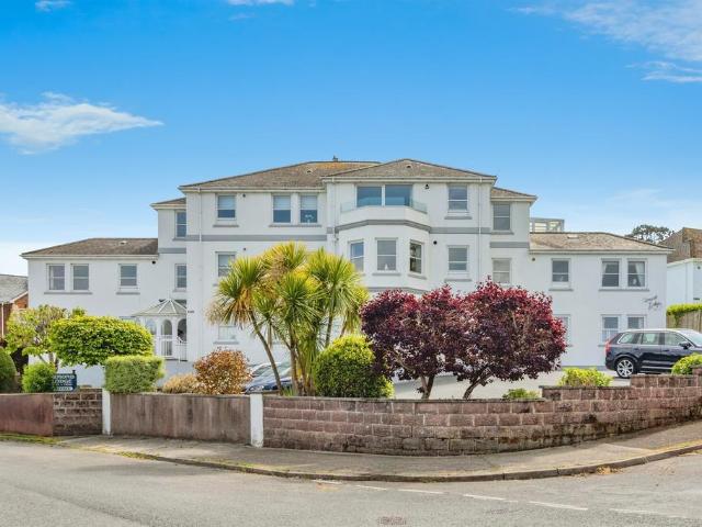Flat for sale in Livermead
