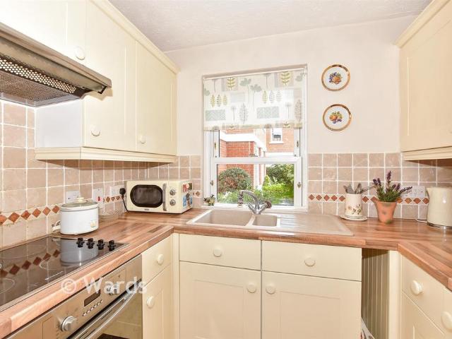 Flat for sale in St. Mildred's, The Bridge