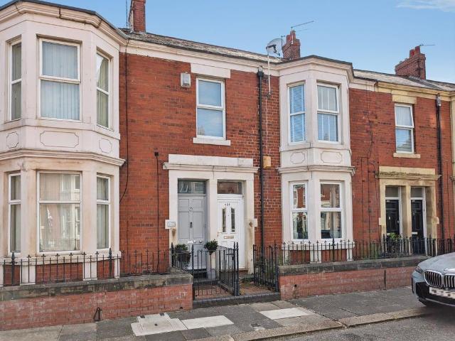 Flat for sale in Elswick, Tyne And Wear