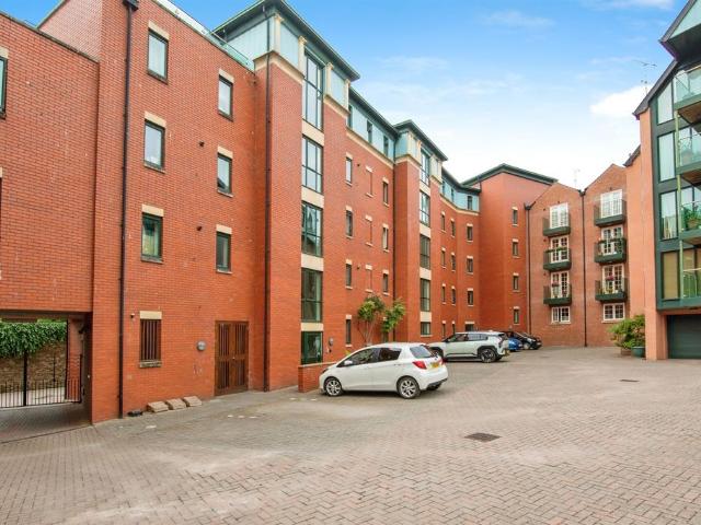 Flat for sale in Portfields, Lower Bullingham