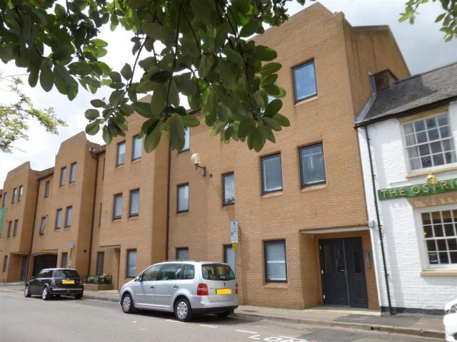 Flat for sale in Peterborough