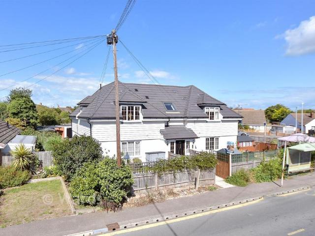 Flat for sale in Herne and Broomfield, The Bridge