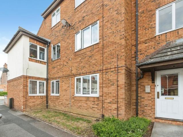 Flat for sale in Rodbourne, Swindon
