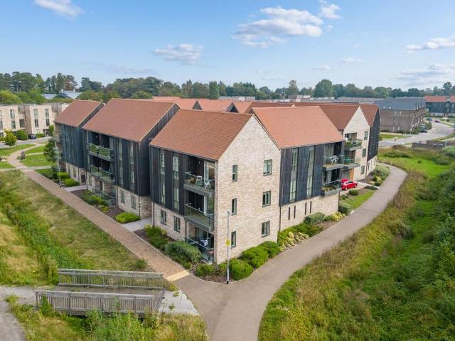 Flat for sale in Arbury, Cambridgeshire