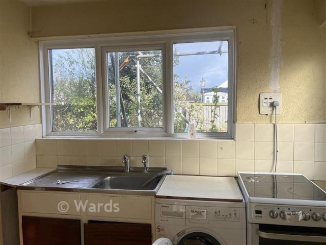 Flat for sale in Oxenden, The Bridge