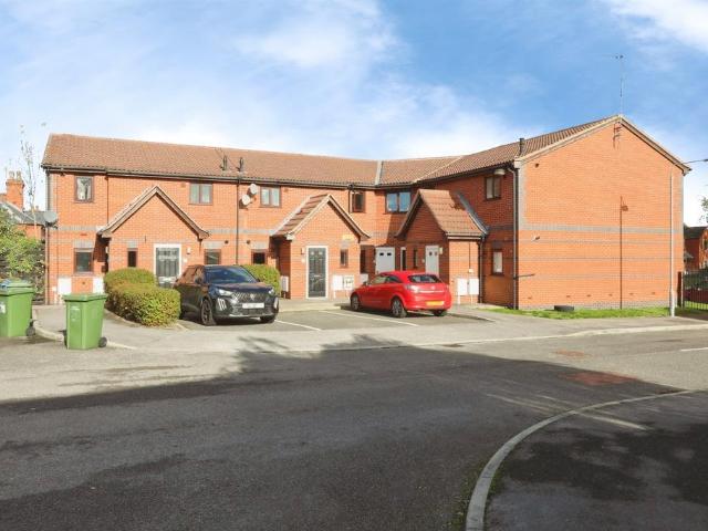 Flat for sale in Manton, Bassetlaw