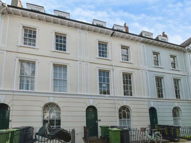 Flat for sale in Watergate, Devon