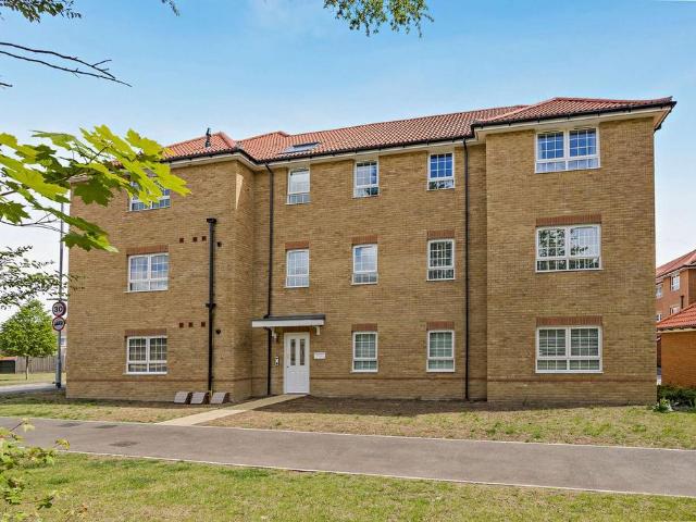 Flat for sale in Ash, Kent